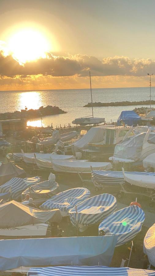 Villa Arancia Quiet, Central, Parking And Air Conditioning Levanto Bagian luar foto